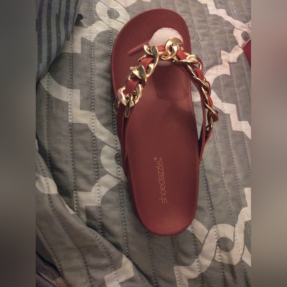 Flat Sandals Shoe Dazzle With Gold Chain - Picture 2 of 3